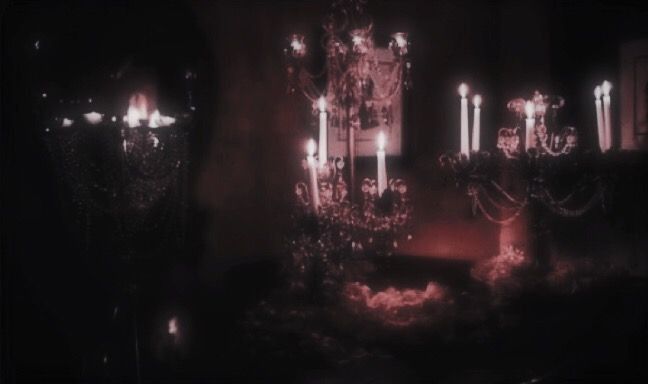 Discovery splash banner for Vampiria Discord server
